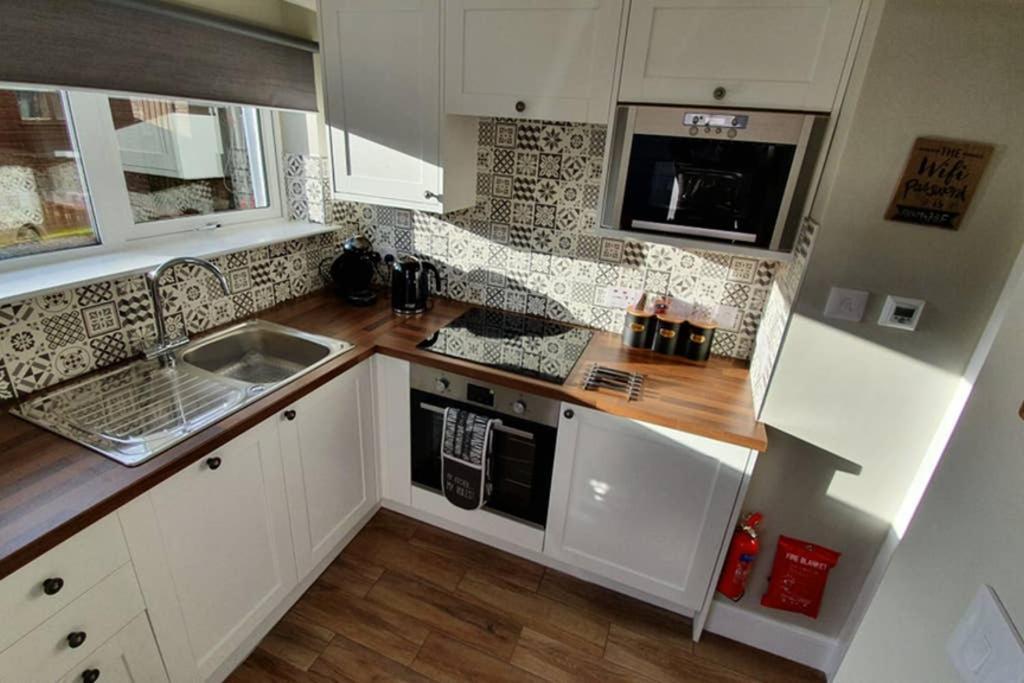 Smart & Stylish Holiday Apartment In The City Centre Inverness Exterior foto