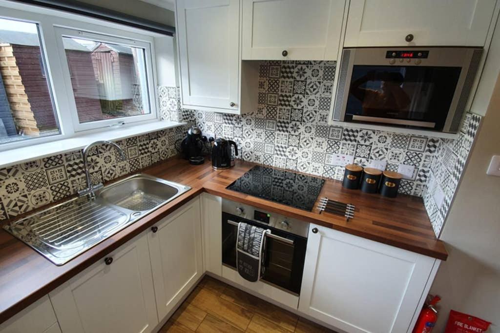 Smart & Stylish Holiday Apartment In The City Centre Inverness Exterior foto