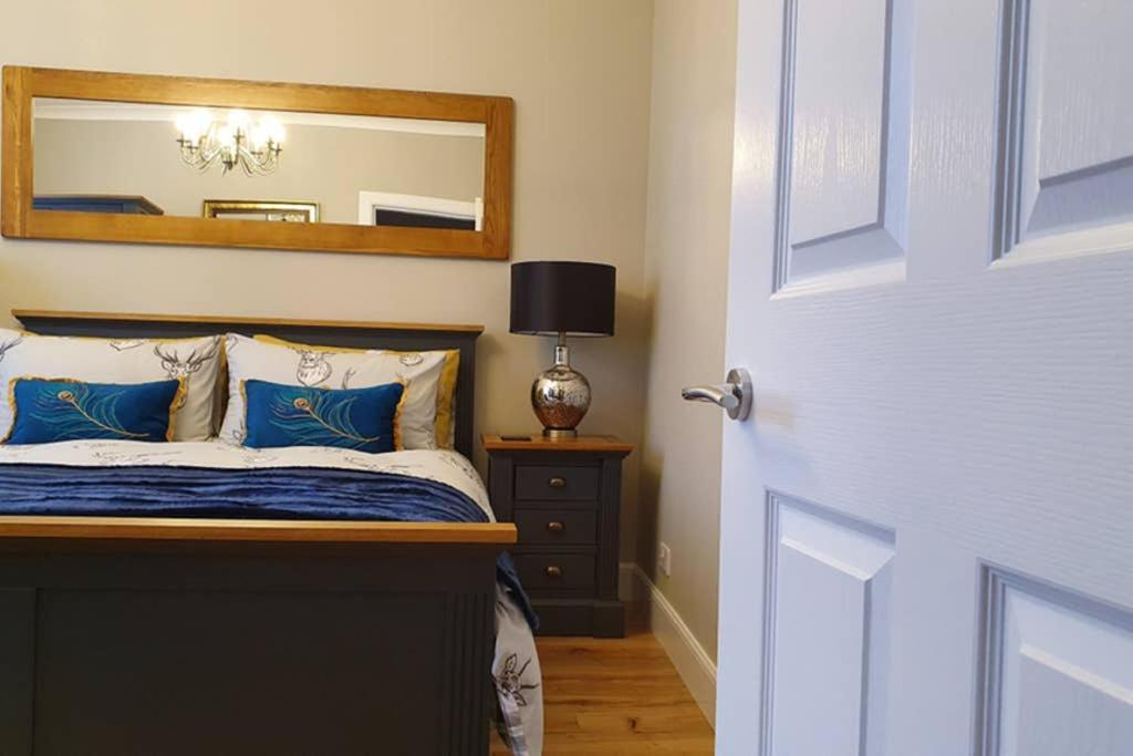 Smart & Stylish Holiday Apartment In The City Centre Inverness Exterior foto