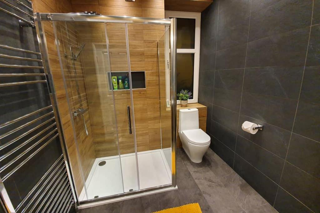 Smart & Stylish Holiday Apartment In The City Centre Inverness Exterior foto