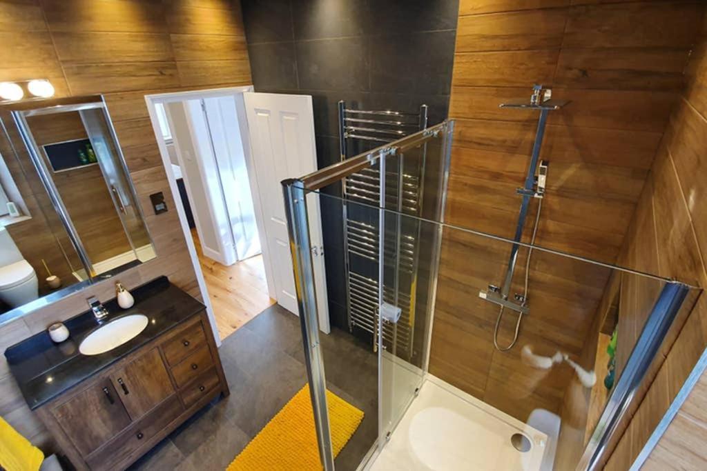Smart & Stylish Holiday Apartment In The City Centre Inverness Exterior foto