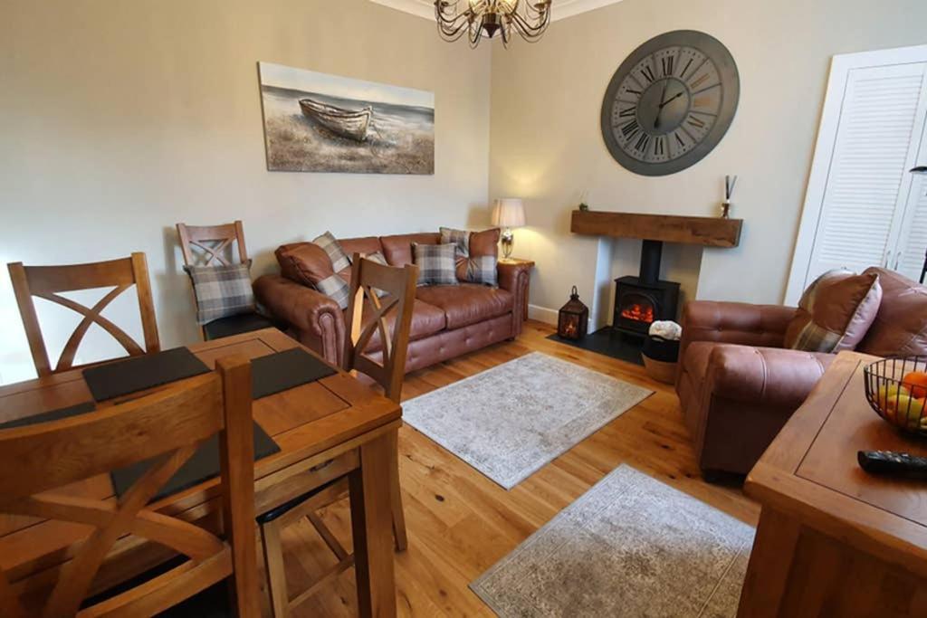 Smart & Stylish Holiday Apartment In The City Centre Inverness Exterior foto