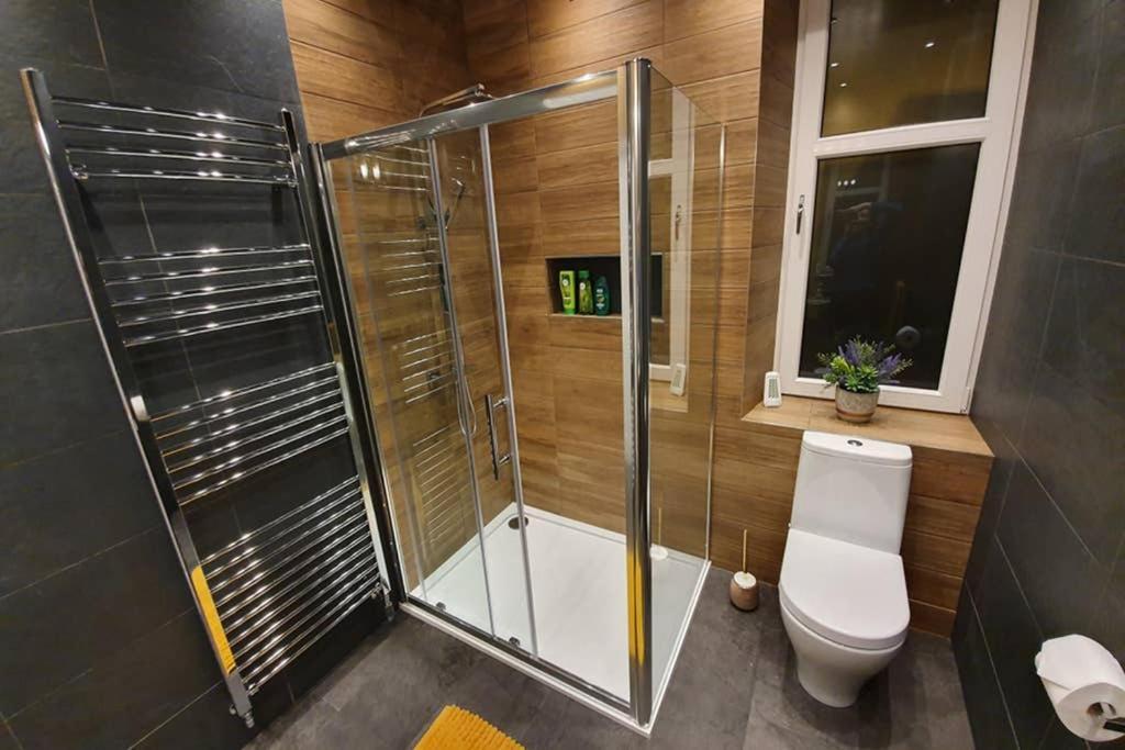 Smart & Stylish Holiday Apartment In The City Centre Inverness Exterior foto