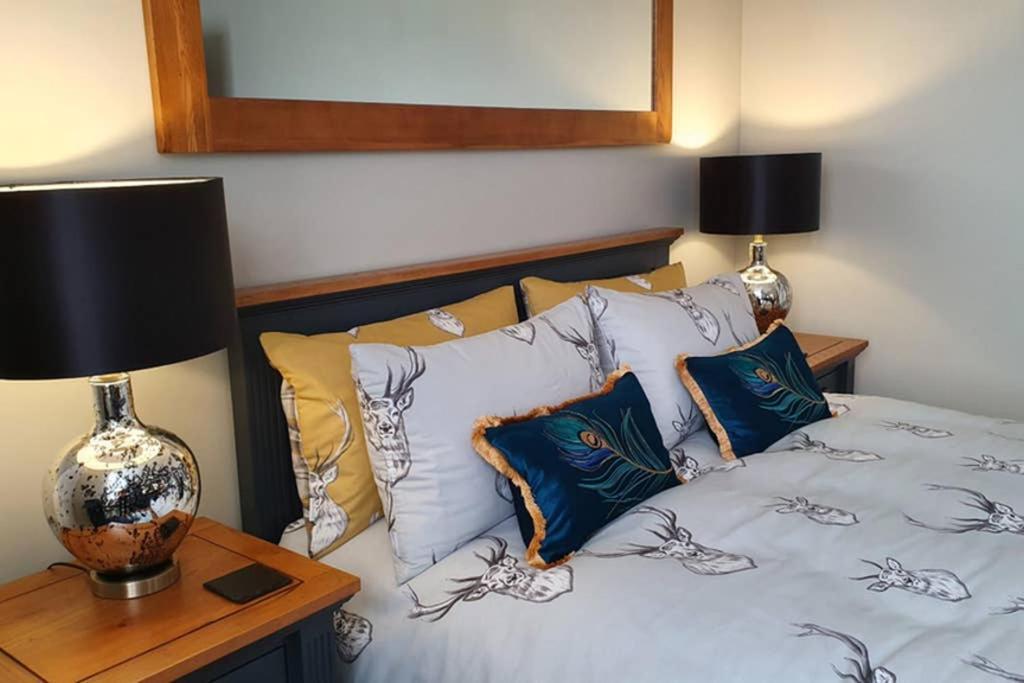 Smart & Stylish Holiday Apartment In The City Centre Inverness Exterior foto